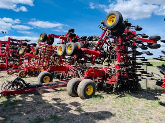 2018 BOURGAULT 3320-60 - Image 1