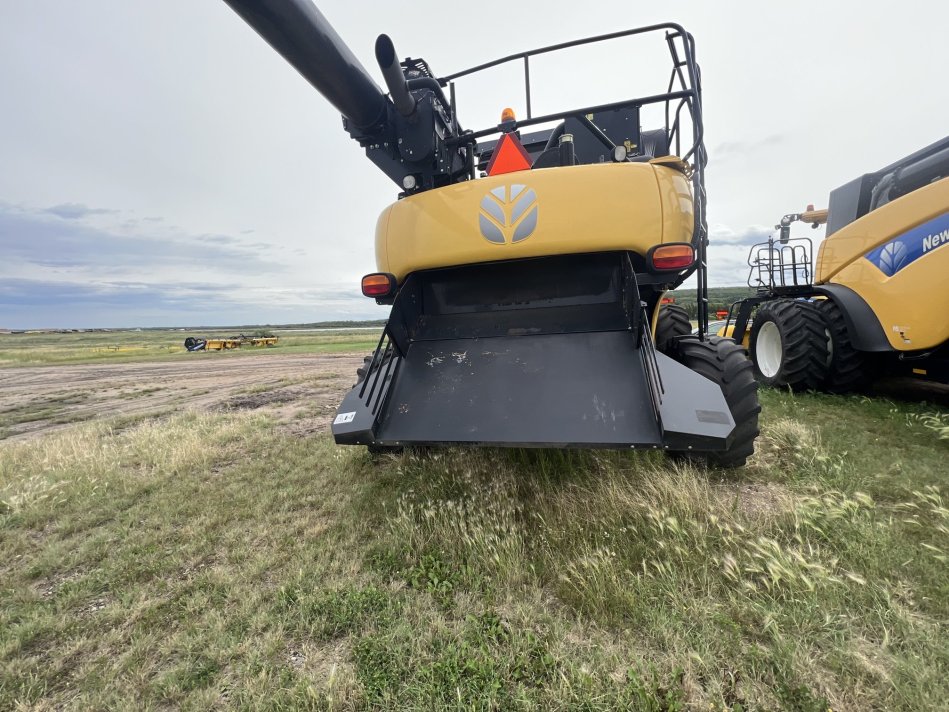 NEW HOLLAND CR9090 TWP, DSP, 1673 Sep Hrs YEG118791 103250