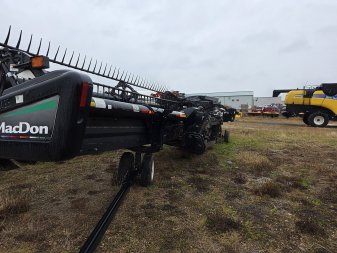 2009 MACDON FD70-40 - Image 1