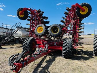 2023 BOURGAULT 3330-76 PLX HF 10 Space - 3/4 Tips - PLX Opener - Image 0