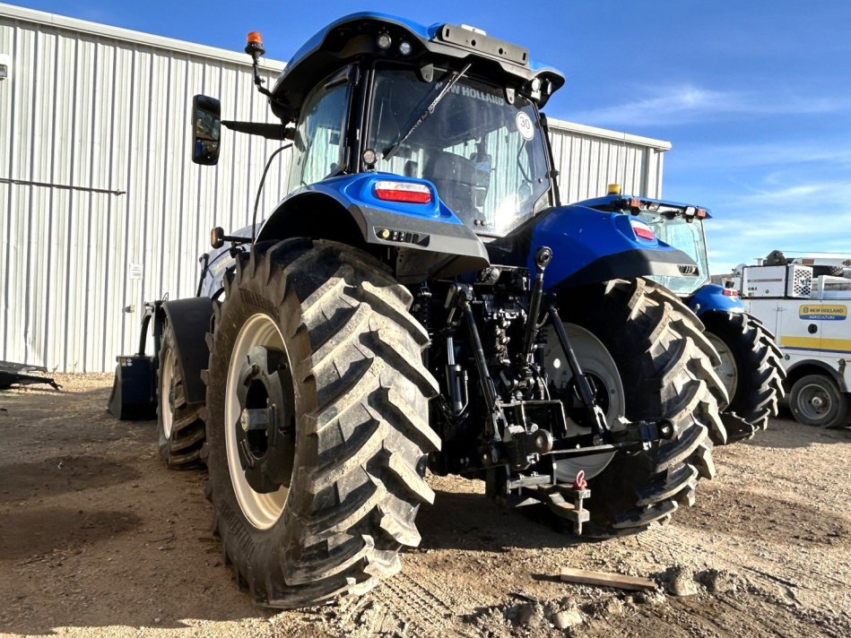 NEW HOLLAND T7.230AC PLMI 640 engine hrs HPDK21161 130885