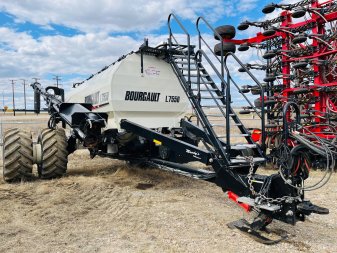 2018 BOURGAULT L7550 - Image 0