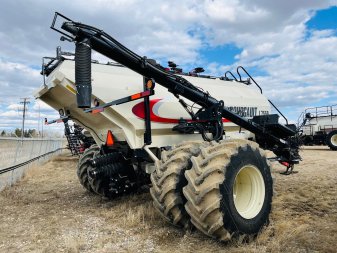 2018 BOURGAULT L7550 - Image 1
