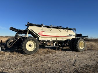 2013 BOURGAULT 7700 NO SADDLE, NO SCALES, SHEDDED, 4 METERS, AUGER, X35 MONITOR - Image 0