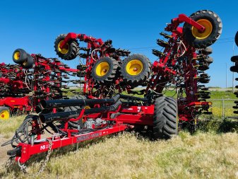 2021 BOURGAULT 3335-66PLX - Image 0