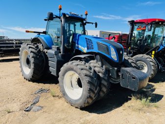 2013 NEW HOLLAND T8.390 - Image 0