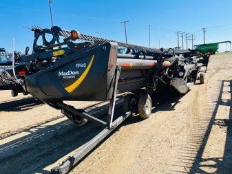 2020 MACDON FD140 - Image 0