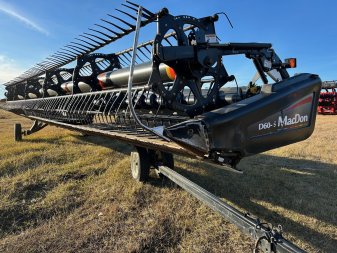 2011 MACDON M150 - Image 4