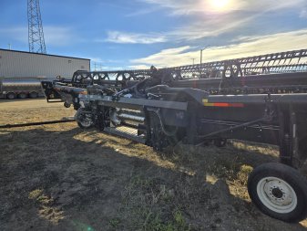 2018 MACDON FD140G