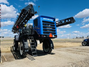 NEW HOLLAND SP370F 135