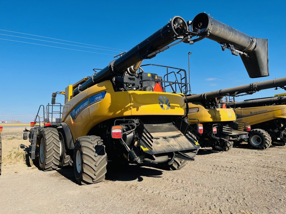 NEW HOLLAND CR9.90Z 325 Sep Hrs 7M2081007 129135